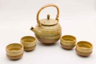 Ceramic Tea Pot & Cups 21