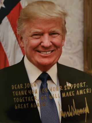 Donald Trump Autographed 8x10 Picture Signed Photo In.