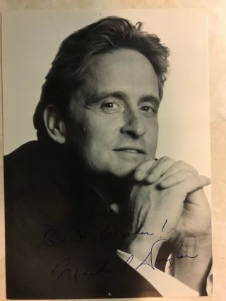 Actor Michael Douglas.  Signed Publicity Photo.  Not A Reprint.  Autograph