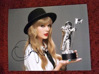 Taylor Swift Signed Photo W/numbered Holo