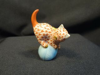 Herend Porcelain Red Fishnet Kitten Cat On A Yarn Ball Figurine 6