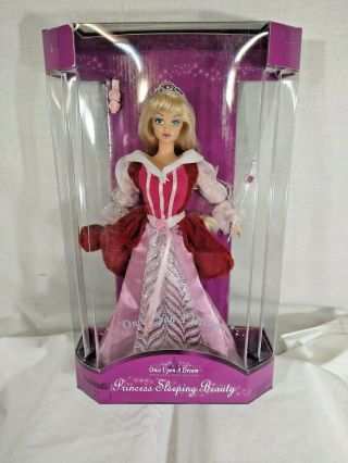 Disney - Once Upon A Dream - Sleeping Beauty Doll