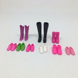 9 Pairs Of Doll/barbie Boots Tennis Shoes - Barbie & Unbranded