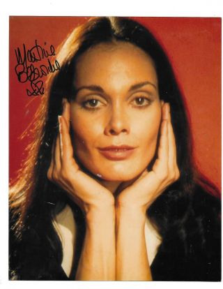Martine Beswick Signed “dr.  Jekyll And Sister Hyde” 8x10