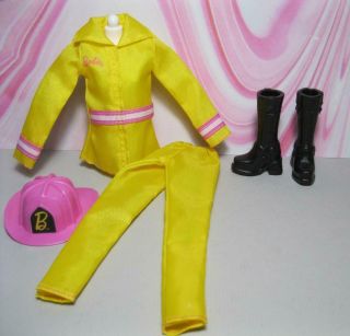 2014 100 Fashionista Career Fireman Barbie Doll Yellow Suit/hat/boots Outfit