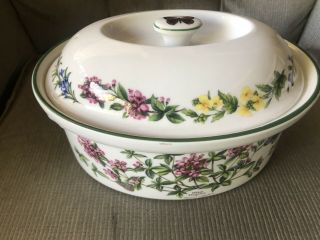 Pre Owned Royal Worcester Herbs Covered Casserole Dish 10’ Wide