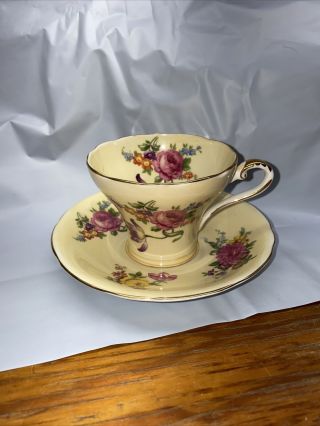 1950’s Aynsley Corset Tea Cup & Saucer Cabbage Rose Flowers On Soft Yellow