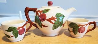 Franciscan Ware Glazed Earthenware Pottery " Apple " Tea Pot And 2 Cups