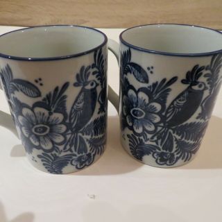 Pottery Barn Blue White Elsie Stoneware Floral Bird Coffee Mugs Cups Set Of 2