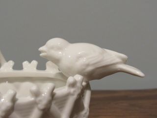 Grace ' s Teaware Ivory Porcelain Basket - Victorian Bird Lattice & Twig Design 3