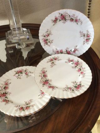 4,  Royal Albert Fine Bone China Lavender Rose Dinner Plates