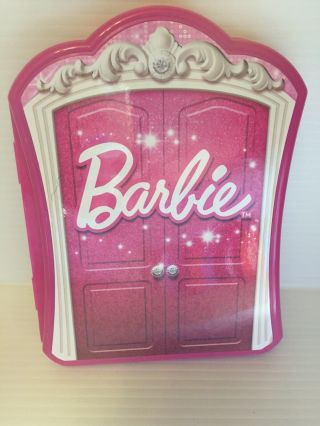 Barbie Dress Up Closet Magnetic Dolls & Clothes By Mattel