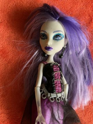 Monster High Doll Spectra Vondergeist Purple Hair Dot Dead Gorgeous Clear Hands