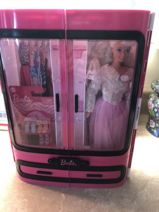 Barbie Pink Wardrobe Closet W/ Handle Carrying Case - 2015 Mattel With Barbie.