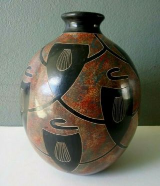 Leonel Barrios - Signed Native Nicaraguan Central American Art Pottery Vase