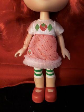 STRAWBERRY SHORTCAKE GIRLS PLAY DOLL WITH RED HAIR CLOTHES Hasbro 2008 Kids Toy 3