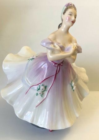 Royal Doulton The Ballerina Lavender Hn2116  Mb0497
