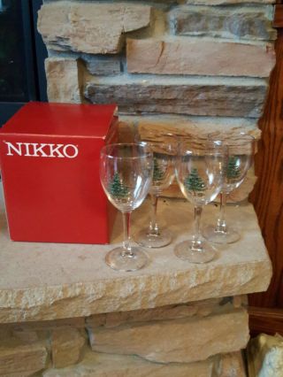Nikko Christmas Stemware All Purpose Goblets (4) 10.  5 Oz Wine Glasses
