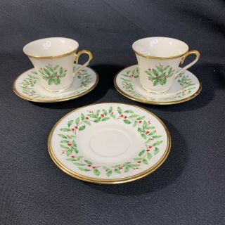 Set Of 2 Lenox Holiday Holly Berry Footed Tea Coffee Cups & Saucers Usa Made