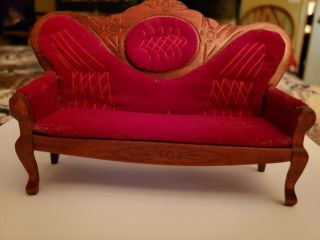 Dollhouse Miniature Wood Victorian Couch Red Velvet and Walnut D6414 3