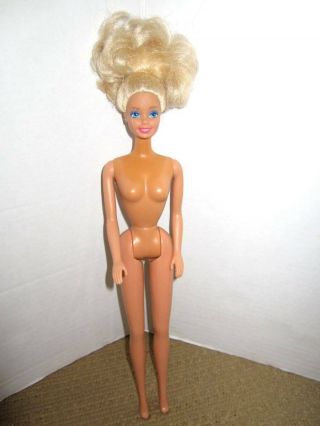Vintage Mattel Barbie 1976 Face Wavy Hair Twist N Turn Bend Knees Nude