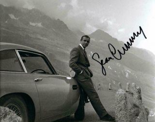 Sean Connery With Db5 Rp 8x10 Photo (james Bond 007)