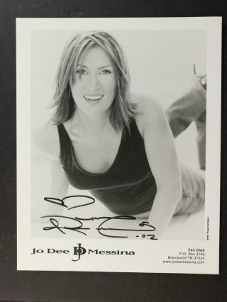 Country Music Artist Jo Dee Messina Autograph 8 X 10 Photo