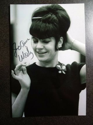 Jo Anne Worley Authentic Hand Signed Autograph 4x6 Photo - Comic & Actress
