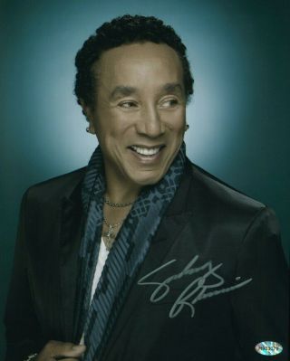 Smokey Robinson Hand Signed 8x10 Autographed Photo With