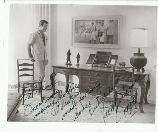 George Montgomery Signed Photo & Signed Artist Leaflet