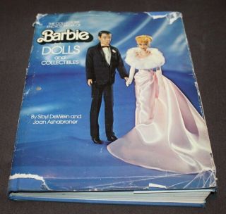 Vtg 1977 Doll Book The Collector 