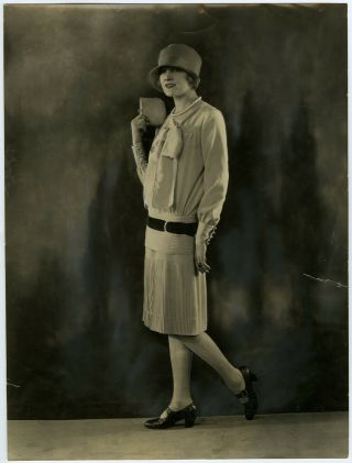 Tragic Stage & Screen Star Jeanne Eagels Large 1927 Flapper Photograph
