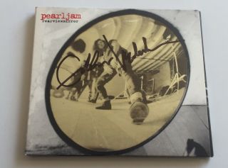 Pearl Jam - Rear View Mirror 2004 Cd Album (signed Autographed By Eddie Vedder