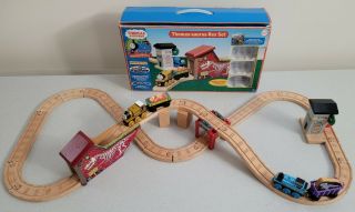 Thomas Wooden Train Thomas Saurus Rex Dinosaur Set With & Box