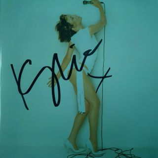Rare Hand Signed Kylie Minogue Signature Autographed " Fever " Cd Album