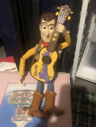 Disney Toy Story 2 Strummin Singing Woody Doll 17 " W/ Guitar 1999 Mattel