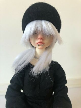 Doll Chateau DC Bella with clothes and accessories 3