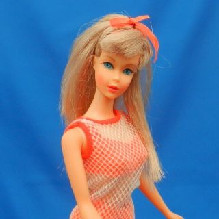 Vintage Barbie Doll Twist N Turn Blonde All Mod Tnt Mattel