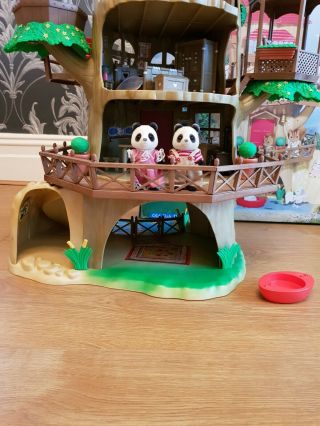Sylvanian Families Vintage Old Oak Tree House With Furniture Figures Boxed 2