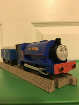 Thomas Train Trackmaster Motorized Sir Handel And Truck With Removable Cargo
