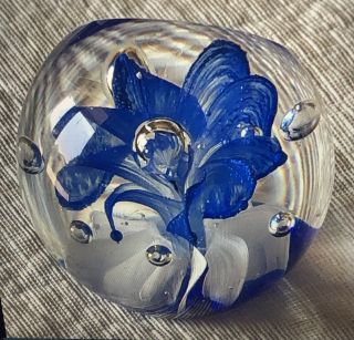 Dynasty Gallery Heirloom Collectibles Vintage Glass Paperweight Blue Flower 3