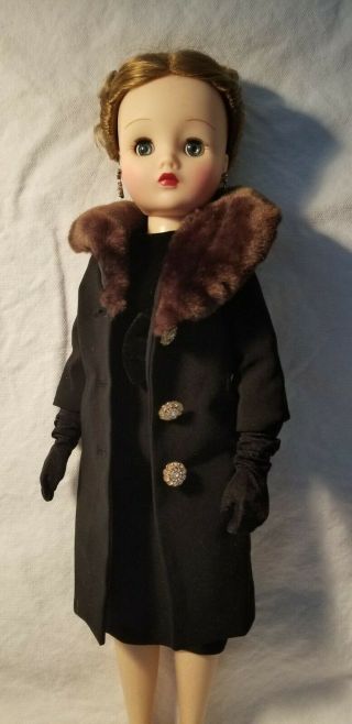 Madame Alexander Cissy Doll 21 ",  " Lavenesque " For Yardley.  Limited Edition.