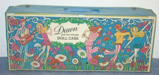 Vintage Dawn And Her Friends Doll Case With 4 Dawn Dolls And A Bundle Of Clothes
