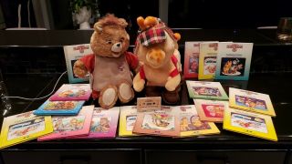 Vintage Teddy Ruxpin W/grubby Hicking Outfit 16 Books 1 Cassette Estate Find