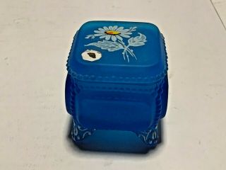 Vtg Westmoreland Glass Satin Blue Mist Trinket Jewel Box Painted Flower Daisy
