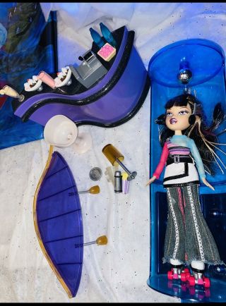 Extremely Rare 2001 Bratz Doll First Edition Dance N Skate Tokyo Doll