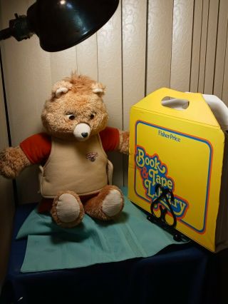 Vtg Teddy Ruxpin 1985 Model w/ 6 Cassettes and One Book Not. 2