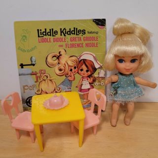 Vintage 1965 Liddle Kiddles Greta Griddle Doll Set With Furniture And Booklet