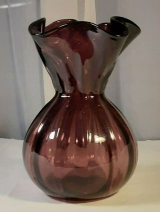 Vintage Burgundy Red Art Glass Vase Ribbed Spiral Pattern Ruffled Edge 7 " X 5 "