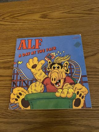 Vtg.  Alf A Day At The Fair Book Checkerboard Press 1987 Alien Productions.